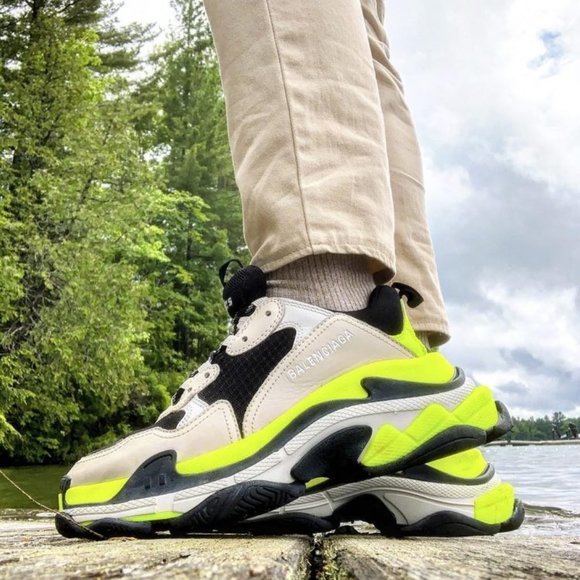 Balenciaga Triple S - Picture 1 of 13